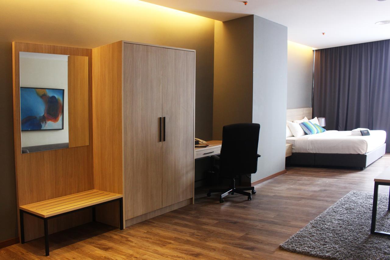 Imperial Regency Suites & Petaling Jaya Kuala Lumpur Exterior photo